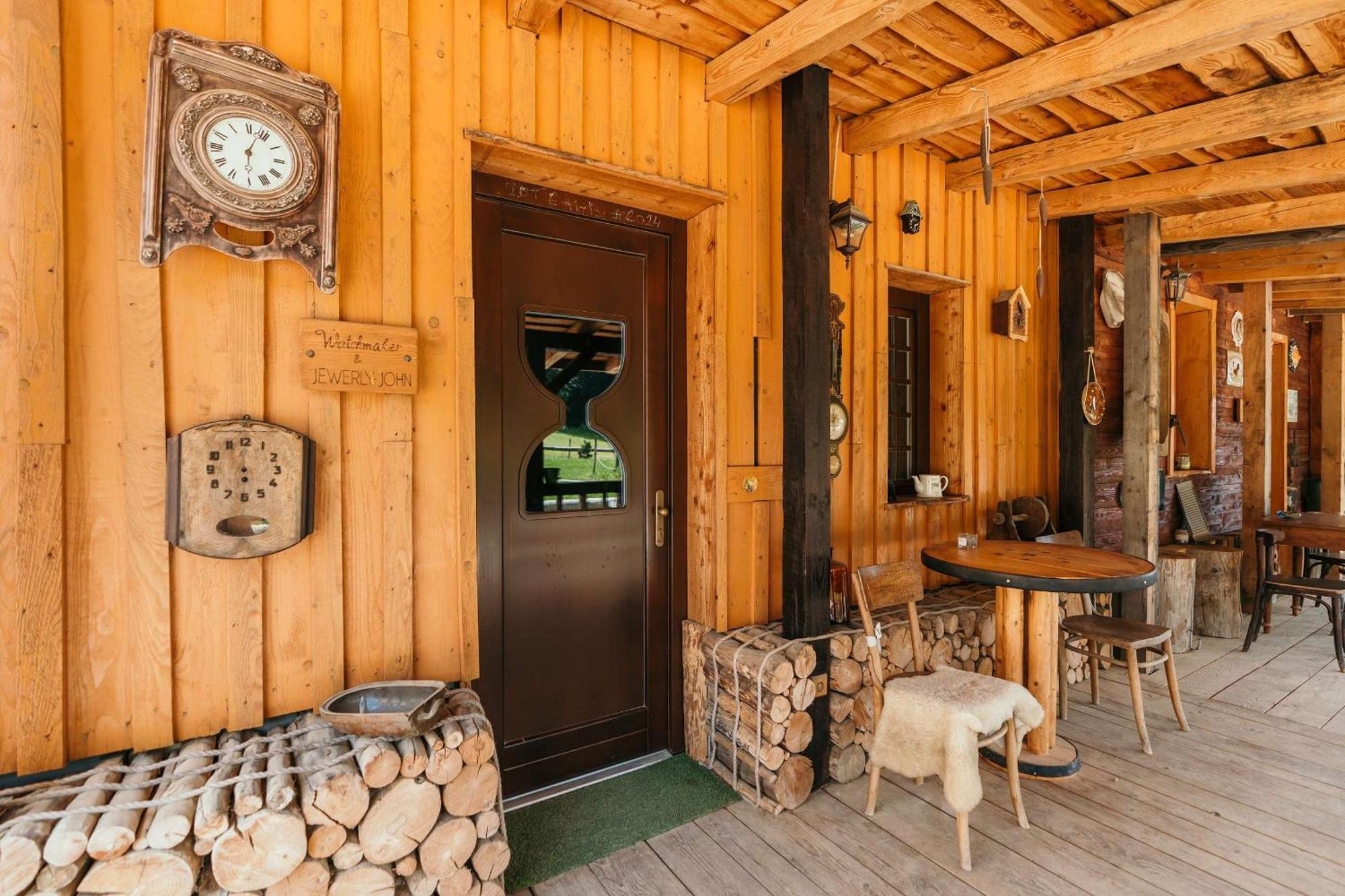 Ranch 13 - Western A Kone Nemšová Стая снимка